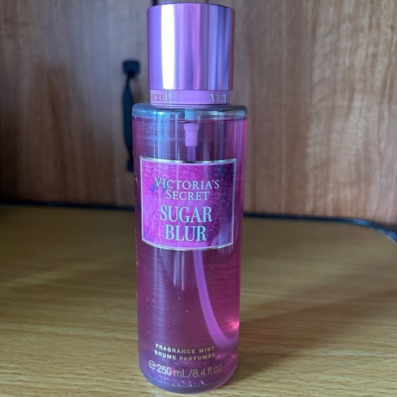NEW VS Sugar Blur Fragrance Mist - Picture 2 of 6